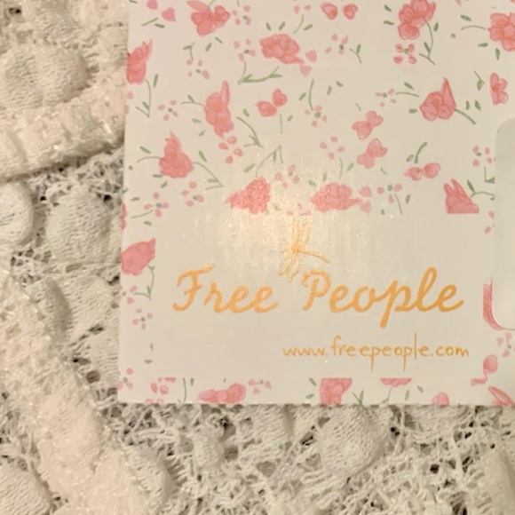 SOLD! NWT Free People Spring Fling Lace Top Ivory Top Sz M - Picture 6 of 7